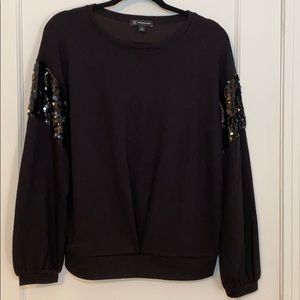 Women’s Black M sweatshirt